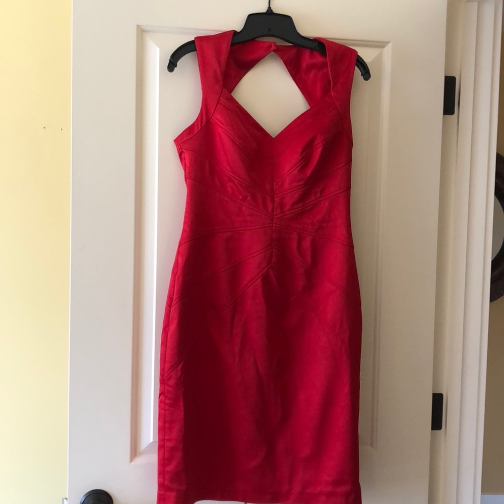 Jessica Simpson red dress